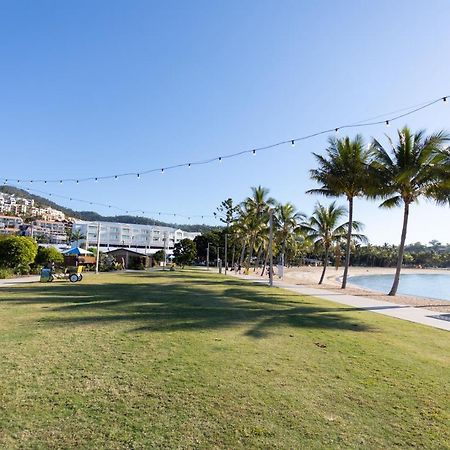 Airlie Sun & Sand Motel Accommodation #4 Ерлі-Біч Екстер'єр фото