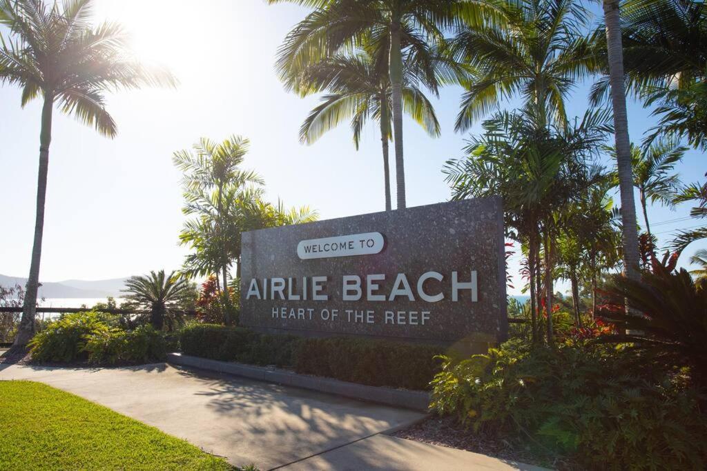 Airlie Sun & Sand Motel Accommodation #4 Ерлі-Біч Екстер'єр фото